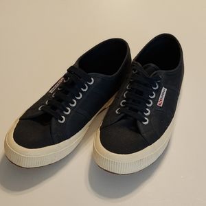 Superga Navy Blue Like New sz. 8 (39)